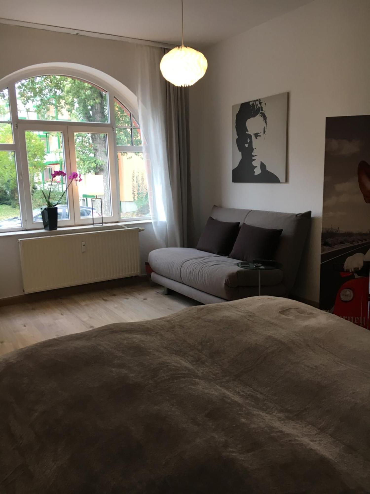 Gemuetliche Ferienwohnung Im Erdgeschoss- Jenaer Strasse Erfurt Exterior photo
